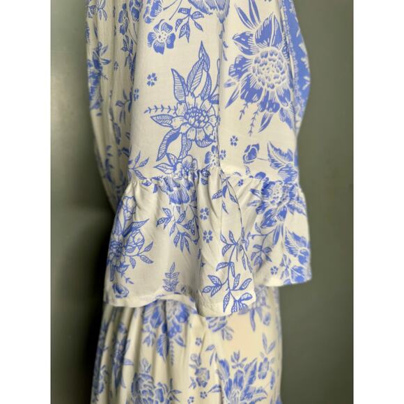 NWT Blue & White Floral Dress | Lightweight Mid-Sleeve Midi, Size Medium - Picture 3 of 8